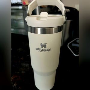 Cream stanley tumbler